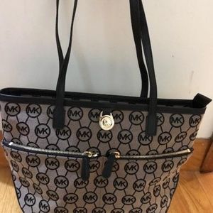 Mk purse